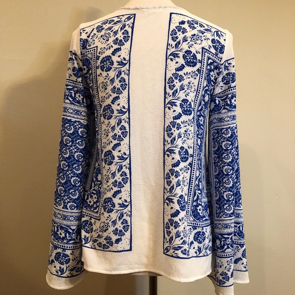 Blu Pepper Blue & White Boho Floral Print Top - Picture 11 of 16